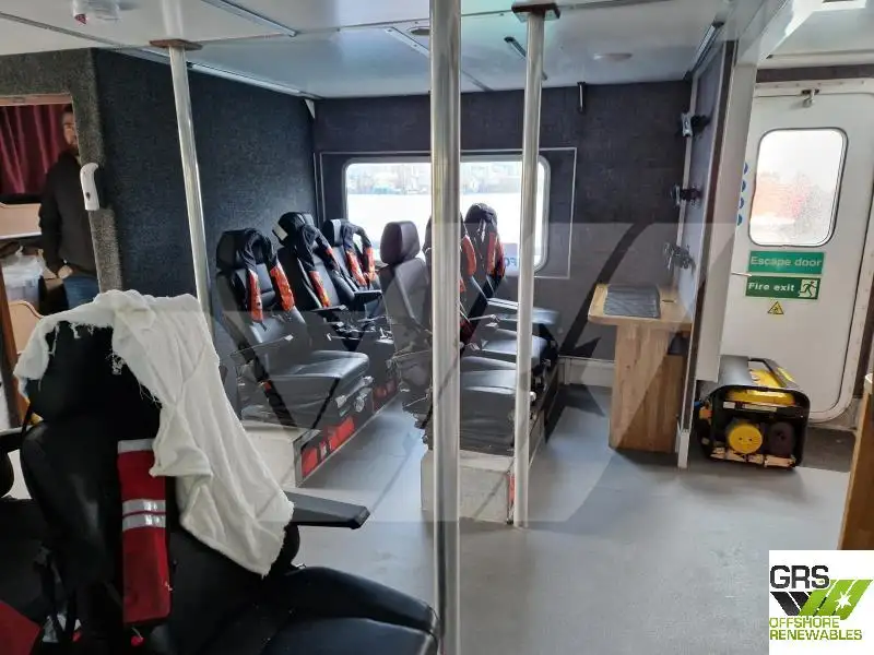 Tàu khảo sát để bán