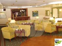 Tàu du lịch để bán