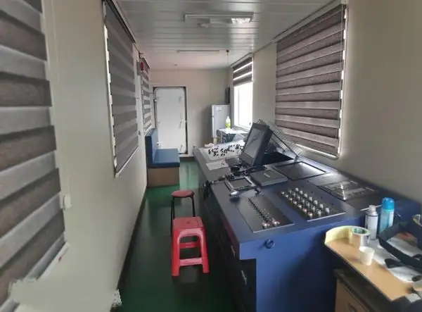 Bến nổi để bán