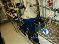 Tàu kéo lưới để bán