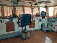 Tàu kéo để bán