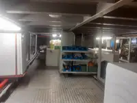 Tàu container để bán