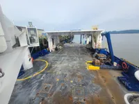 Tàu kéo để bán