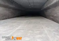 Sà lan để bán