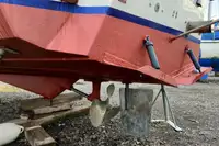 Tàu làm việc để bán