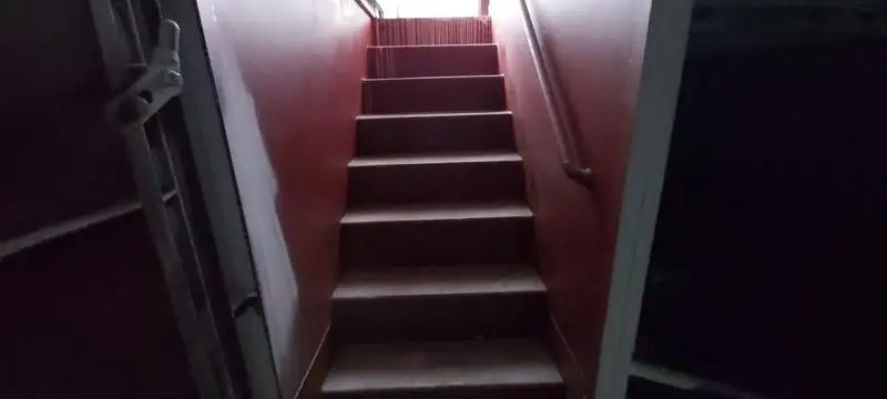 Tàu du lịch để bán