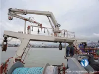 Tàu kéo lưới để bán
