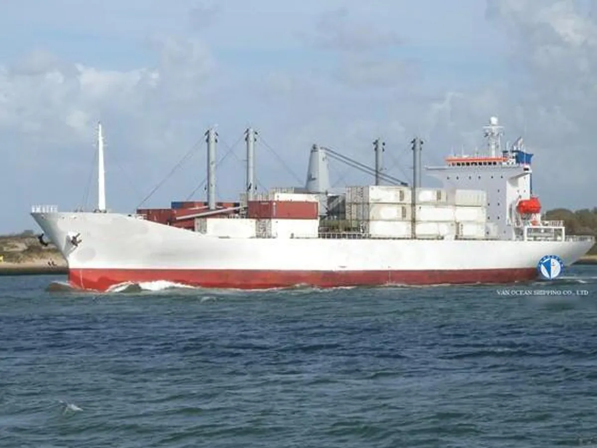 Tàu lạnh để bán