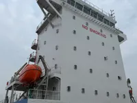 Tàu container để bán