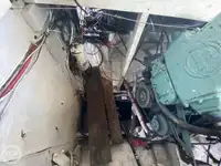 Tàu kéo lưới để bán