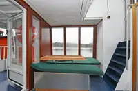 Tàu du lịch để bán