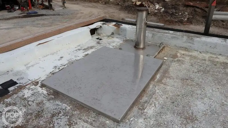 Tàu tuần tra để bán