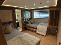 Du thuyền để bán