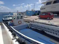 Thuyền làm việc rao bán