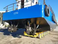 Tàu làm việc để bán
