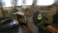 Tàu kéo lưới để bán
