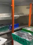 Tàu chở khách và hàng hóa để bán