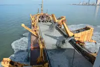 Tàu nạo vét để bán