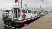 Tàu dẫn đường để bán