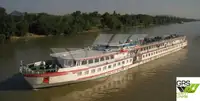 Tàu du lịch rao bán