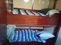 Tàu kéo để bán