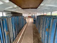 Tàu chở khách để bán