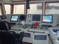 Tàu kéo để bán