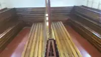Tàu du lịch để bán