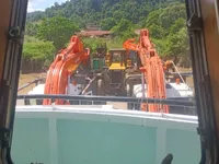 Tàu đổ bộ, chở hàng để bán