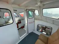 Tàu container để bán