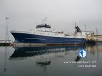 Tàu kéo lưới để bán