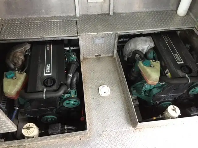 Tàu đổ bộ, chở hàng để bán