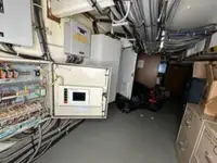 Tàu kéo để bán