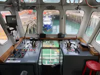 Tàu kéo để bán