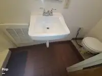 Tàu kéo lưới để bán