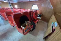 Tàu chở thủy thủ đoàn để bán