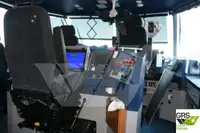 Tàu du lịch để bán