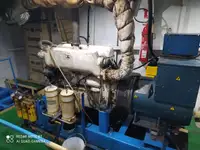 Tàu làm việc để bán