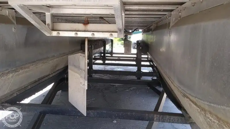 Tàu container để bán