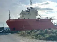 Tàu kéo để bán