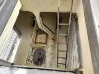 Tàu câu dài để bán