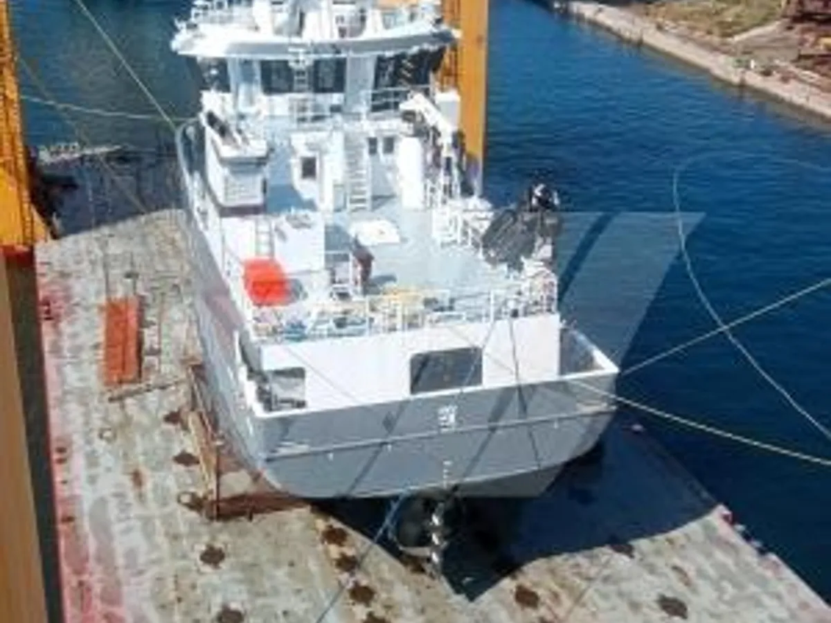 Bến nổi để bán
