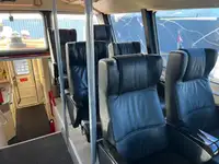 Tàu dẫn đường để bán