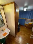 Tàu container để bán