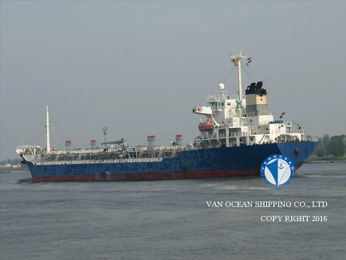 Tàu chở dầu/hóa chất để bán