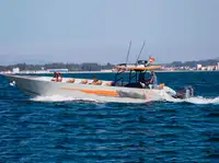 Thuyền phao cứng để bán