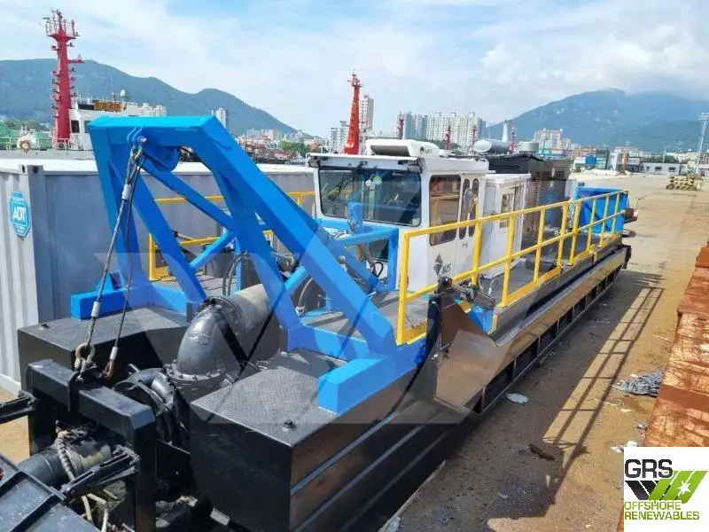 Tàu nạo vét để bán