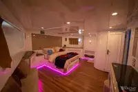 Tàu hỗ trợ lặn để bán