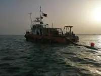 Tàu kéo để bán