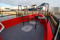 Tàu dẫn đường để bán